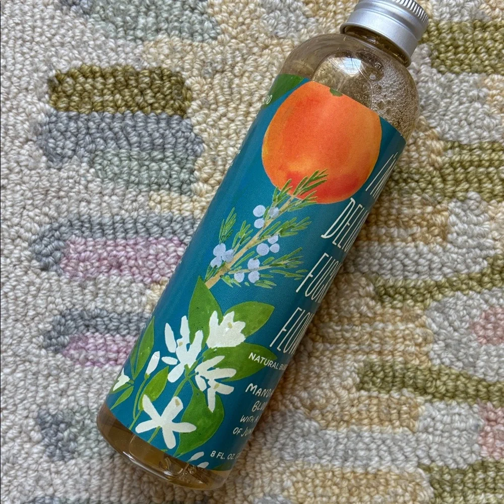 🍦HOST PICK🍦Blue Q I’m a Delicate F’ing Flower Bubble Bath Mandarin Bloom NWT